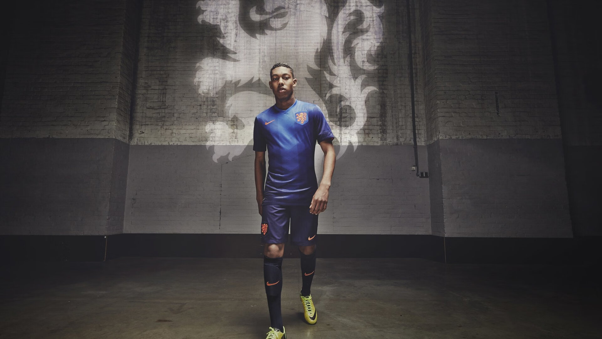 “马丁·高尔西的球场统治力，助阿根廷美洲狮队突破难关”